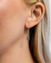 Load image into Gallery viewer, Paparazzi ♥ Smitten Sensation - Silver ♥ N2491