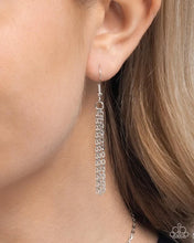 Load image into Gallery viewer, Paparazzi ♥ Lady AWESTRUCK - Green ♥ N2973