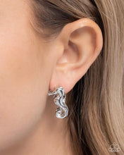 Load image into Gallery viewer, Paparazzi ♥ Sea Horse Statement - Silver ♥ Hinge Post E2320