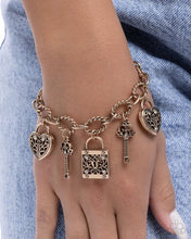 Load image into Gallery viewer, Paparazzi ♥ Flirty Filigree - Gold ♥ B1200