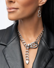 Load image into Gallery viewer, *Convention 2025* Paparazzi ♥ Bold Buckle - Silver ♥ N2943