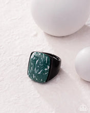 Load image into Gallery viewer, *Convention 2025* Paparazzi ♥ Crowd Pleasing Color - Green ♥ R560