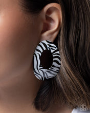 Load image into Gallery viewer, Paparazzi ♥ Zebra Style - Multi ♥ Post E2182