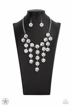 Load image into Gallery viewer, Paparazzi ♥ Spotlight Stunner - white ♥ N1743