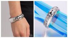 Load image into Gallery viewer, Paparazzi ♥ Hammered Hardware - Silver ♥ B1035