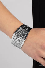 Load image into Gallery viewer, Paparazzi ♥ Purely Prairie - Silver ♥ B439