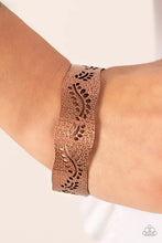 Load image into Gallery viewer, Paparazzi ♥ Savanna Oasis - Copper ♥ B460