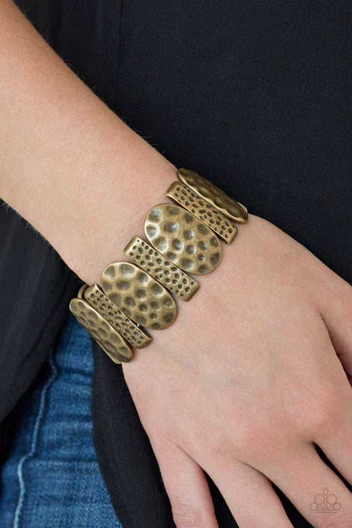 Paparazzi ♥ Cave Cache - Brass ♥ B543