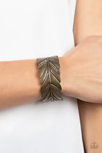 Load image into Gallery viewer, Paparazzi ♥ Party FOWL - Brass ♥ B558