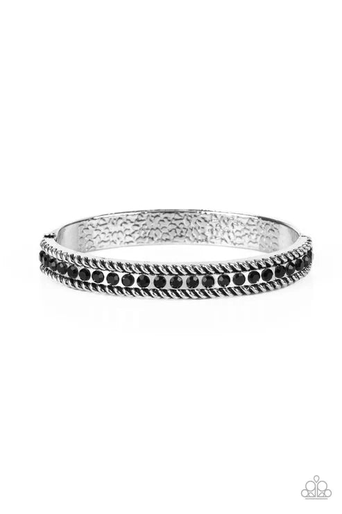 Paparazzi ♥ Rebel Renaissance - Black ♥ B699