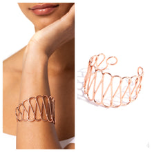 Load image into Gallery viewer, Paparazzi ♥ Wickedly Wired - Copper ♥ B801