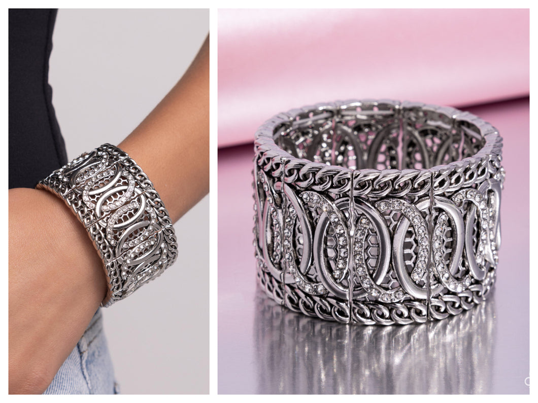 Paparazzi ♥ Forged Fashion - White ♥ B820