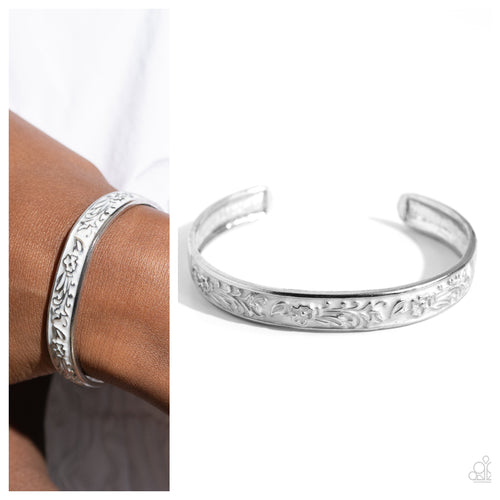 Paparazzi ♥ Vintage Value - White ♥ B839