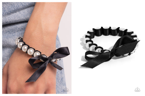 Paparazzi ♥ Ribbon Rarity - Black ♥ B841