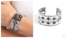 Load image into Gallery viewer, Paparazzi ♥ Harmonious Haven - Black ♥ B855