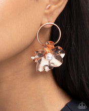 Load image into Gallery viewer, Paparazzi ♥ Backyard Bling - Copper ♥ Post E1871