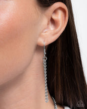 Load image into Gallery viewer, Paparazzi ♥ Belles Radiance - Red ♥ N2510