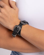 Load image into Gallery viewer, Paparazzi ♥ Buckle TOWN - Black ♥ B919