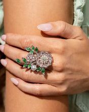 Load image into Gallery viewer, Paparazzi ♥ Budding Bling - Pink ♥ R550