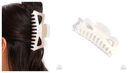Paparazzi ♥ Striped State of Mind - White ♥ Hair Clip C61