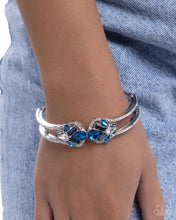 Load image into Gallery viewer, Paparazzi ♥ Cosmopolitan Catwalk - Blue ♥ B1024