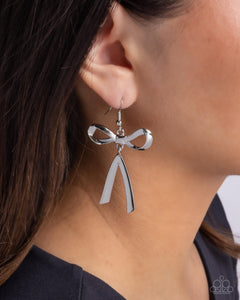 Paparazzi ♥ Dapper Delivery - Silver ♥ E1763