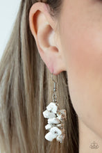 Load image into Gallery viewer, Paparazzi ♥ Pebble Palette - White ♥ E1079