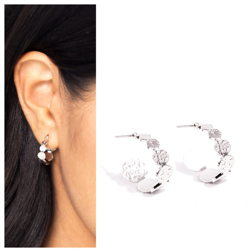 Paparazzi ♥ Textured Tease - Silver ♥ E1283