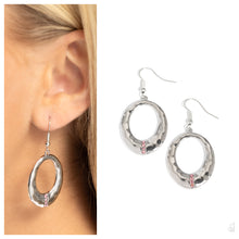 Load image into Gallery viewer, Paparazzi ♥ Center Stage Classic - Pink ♥ E1308