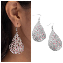 Load image into Gallery viewer, Paparazzi ♥ Stargazing Glamour - Pink ♥ E1346