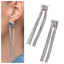 Load image into Gallery viewer, Paparazzi ♥ All STRANDS On Deck - Silver ♥ Post E1370