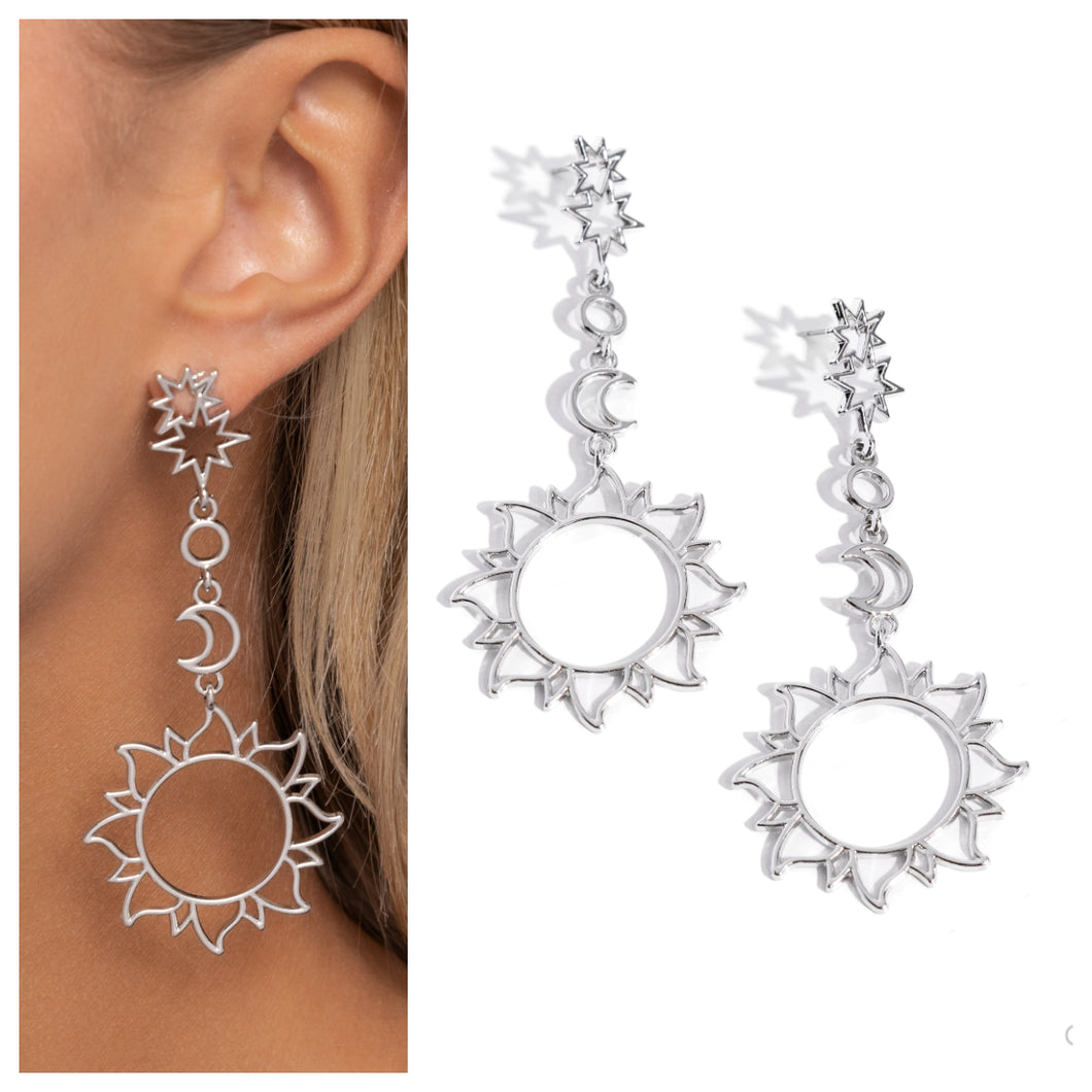 Paparazzi ♥ Celestial Chic - Silver ♥ Post E1376