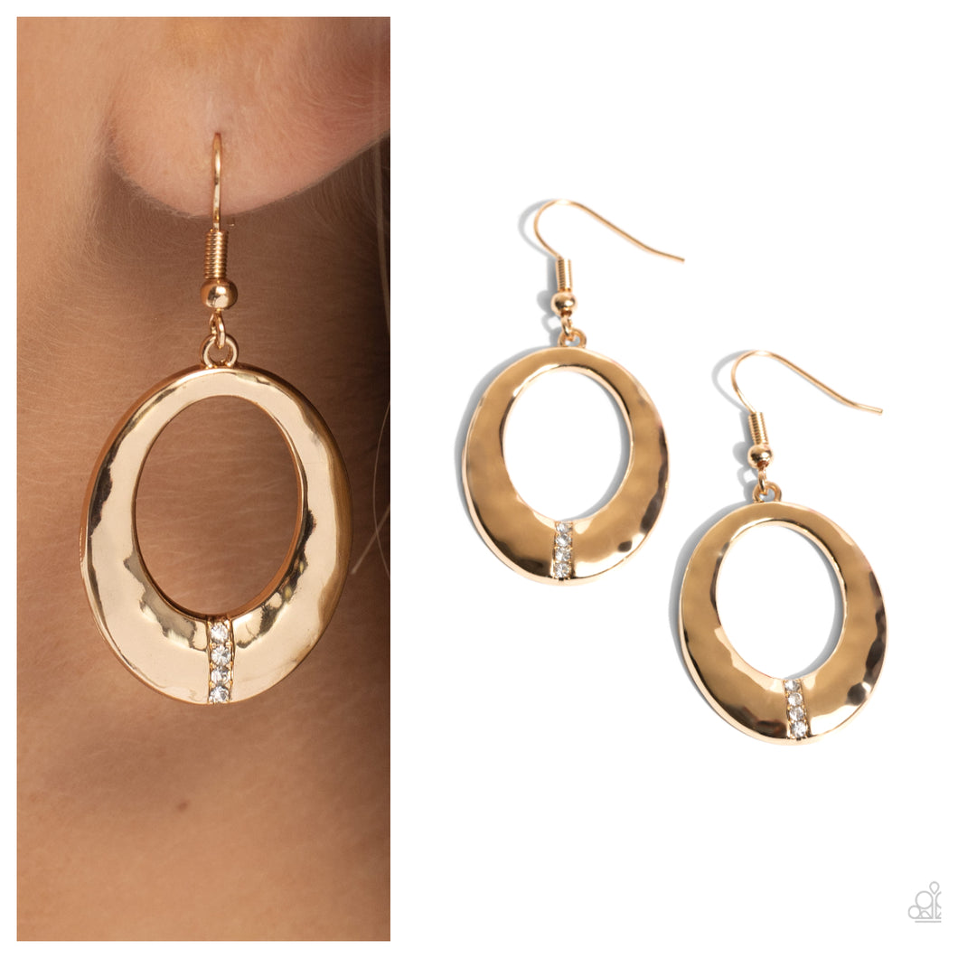 Paparazzi ♥ Center Stage Classic - Gold ♥ E1396