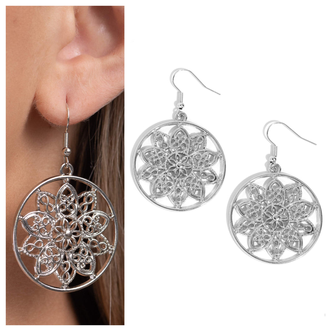 Paparazzi ♥ Garden Allure - Silver ♥ E1399