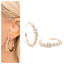 Load image into Gallery viewer, Paparazzi ♥ Ritzy Reputation - Gold ♥ Post E1494