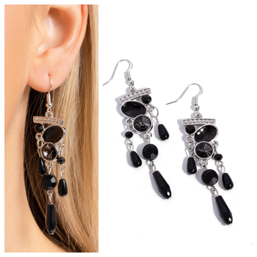 Paparazzi ♥ Triumphant Tassel - Black ♥ E1505