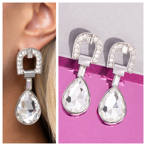 Paparazzi ♥ In ARCHING Order - White ♥ Post E1511