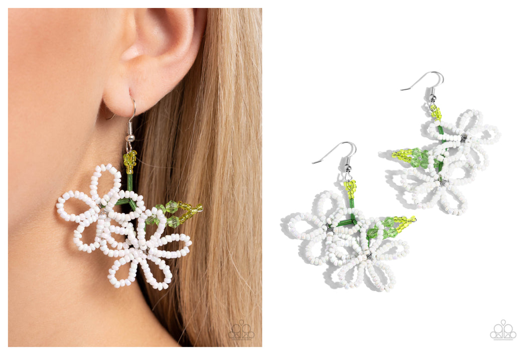 Paparazzi ♥ Beaded Blooms - White ♥ E1556