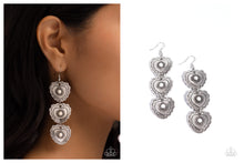 Load image into Gallery viewer, Paparazzi ♥ Vintage Allure - White ♥ E1618