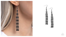 Load image into Gallery viewer, Paparazzi ♥ Empire State Etiquette - Black ♥ E1643