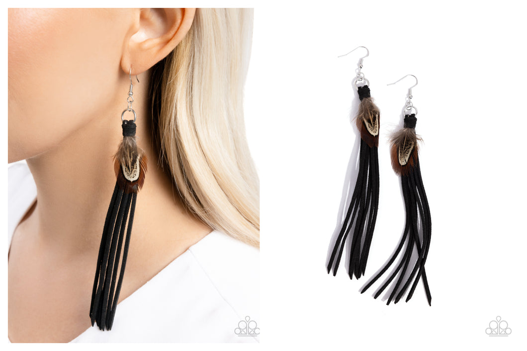 Paparazzi ♥ Feathered Festivity - Black ♥ E1663