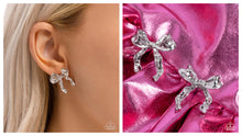 Load image into Gallery viewer, Paparazzi ♥ Princess Treatment - Silver ♥ Post E1667