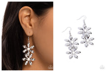 Load image into Gallery viewer, Paparazzi ♥ Fabulous Florals - White ♥ E1688