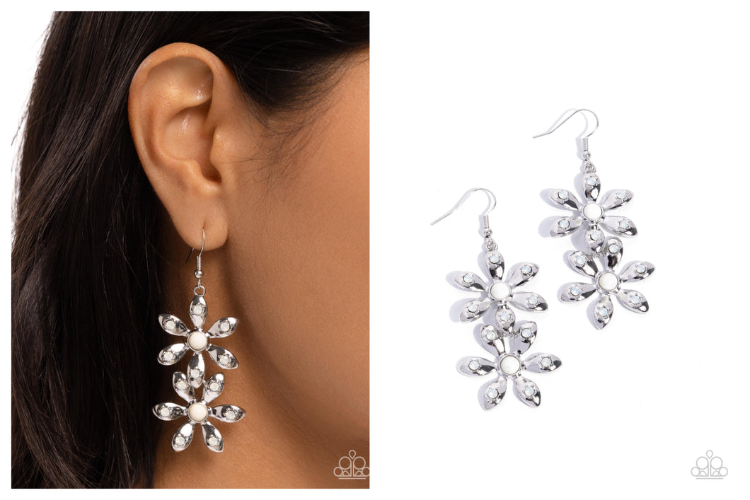Paparazzi ♥ Fabulous Florals - White ♥ E1688