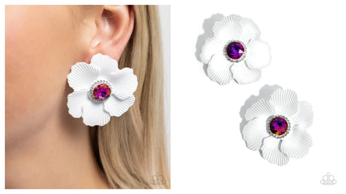 Paparazzi ♥ Organic Growth - White ♥ Post E1713