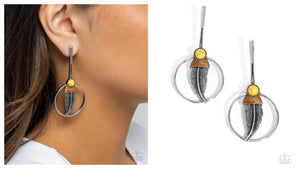 Paparazzi ♥ Feathered Future - Yellow ♥ Post E1746