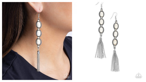 Paparazzi ♥ Fringe Fuel - White ♥ E1797