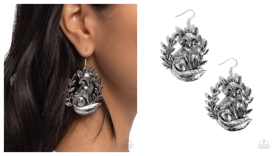 Paparazzi ♥ Foxy Fashion - Silver ♥ E1852