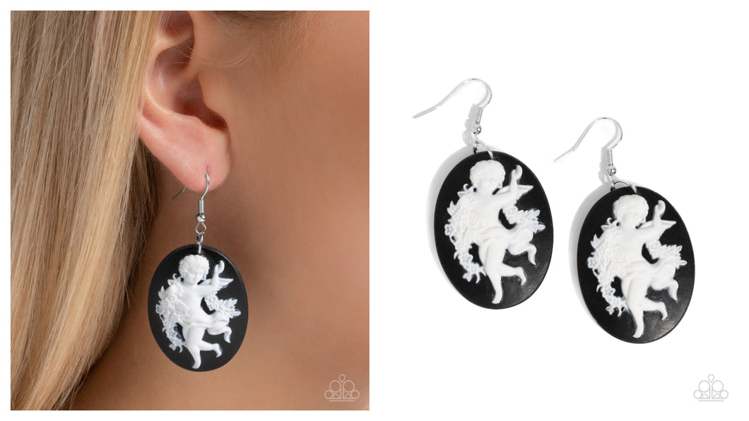 Paparazzi ♥ Vintage Verdict - White ♥ E1865