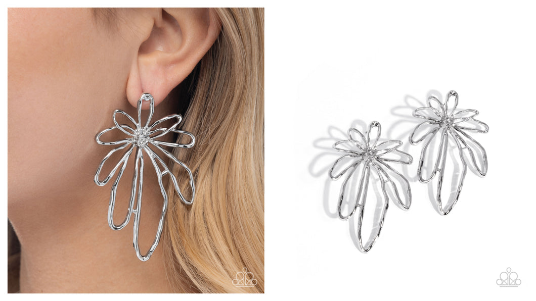 Paparazzi ♥ Growing Garden - Silver ♥ Post E1882